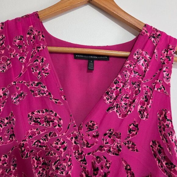 EUC WHITE HOUSE BLACK MARKET PINK FLORAL SURPLICE PLEATED SLEEVELESS TOP S - Picture 3 of 16